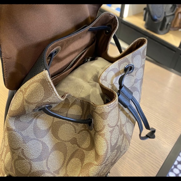 Coach Hudson Backpack In Blocked Signature Canvas - Picture 5 of 7